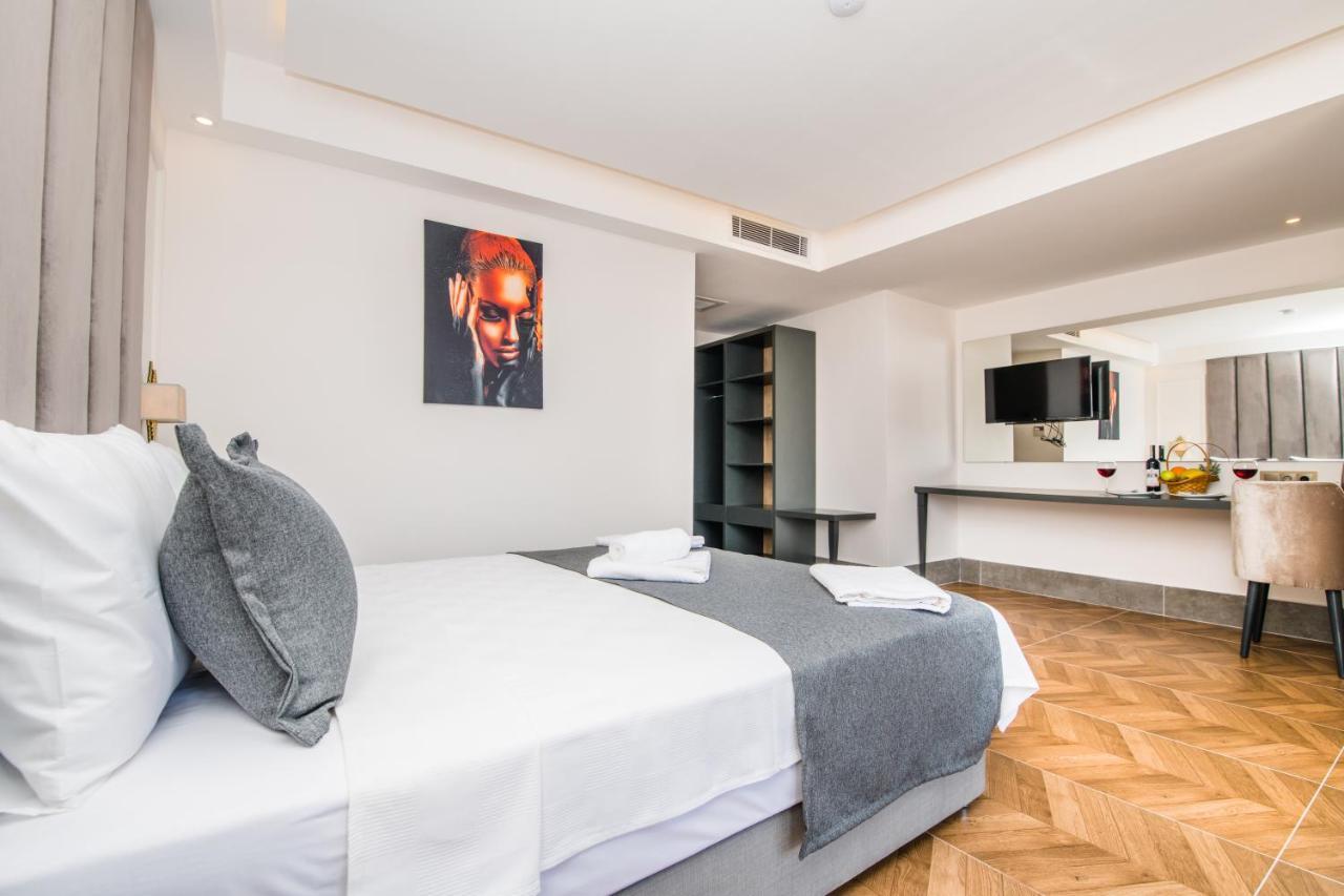 Fly Hotel